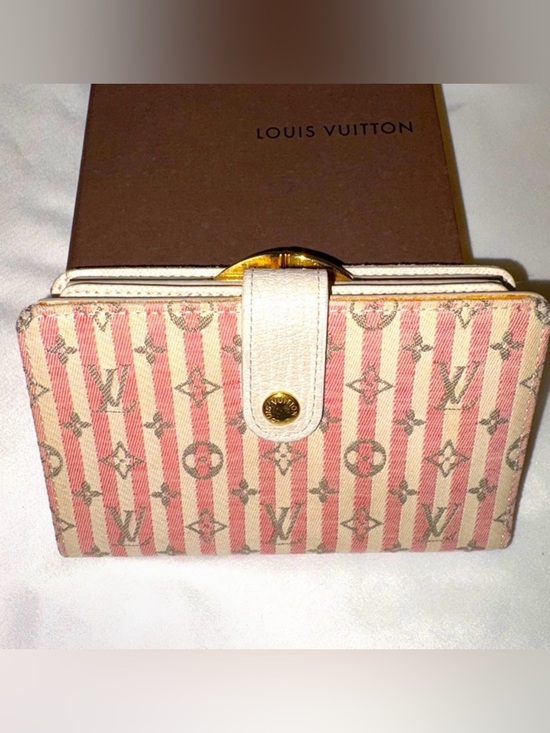 Louis Vuitton Handbags - LOUIS VUITTON *rare* Mini Lin Croisette Portefeuille Viennois Pink/Rouge Wallet